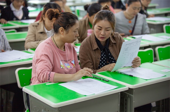 成功考取育嬰師證的五大條件和步驟